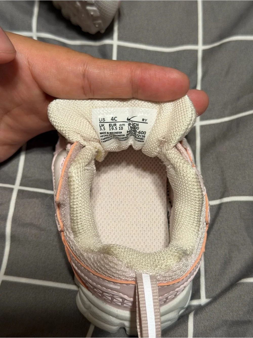 Nike Vomero 5 Toddler 4c
